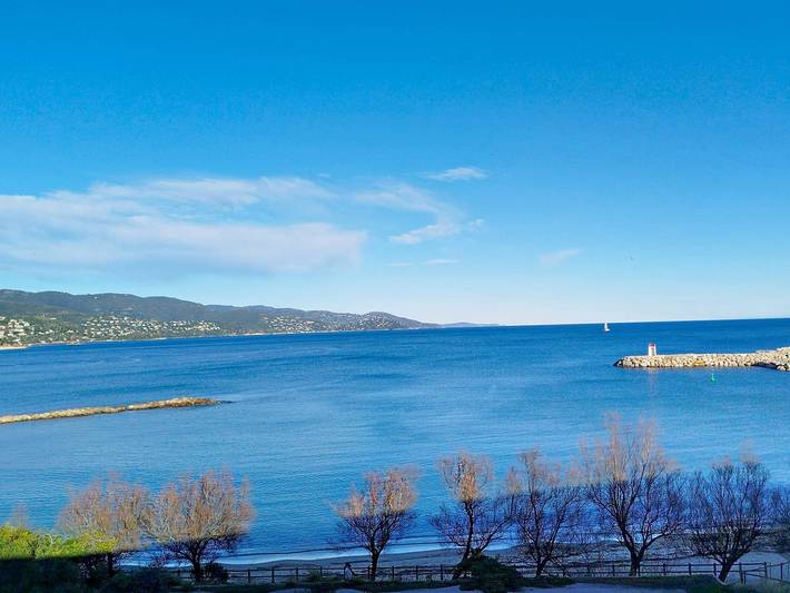 Location de vacances pour 4 personnes, avec Balcon et Terrasse à Bormes-les-Mimosas