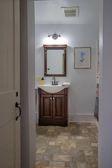 Vacation Home for 16 Guests in Green Mountain National Forest, Vermont, Picture 1