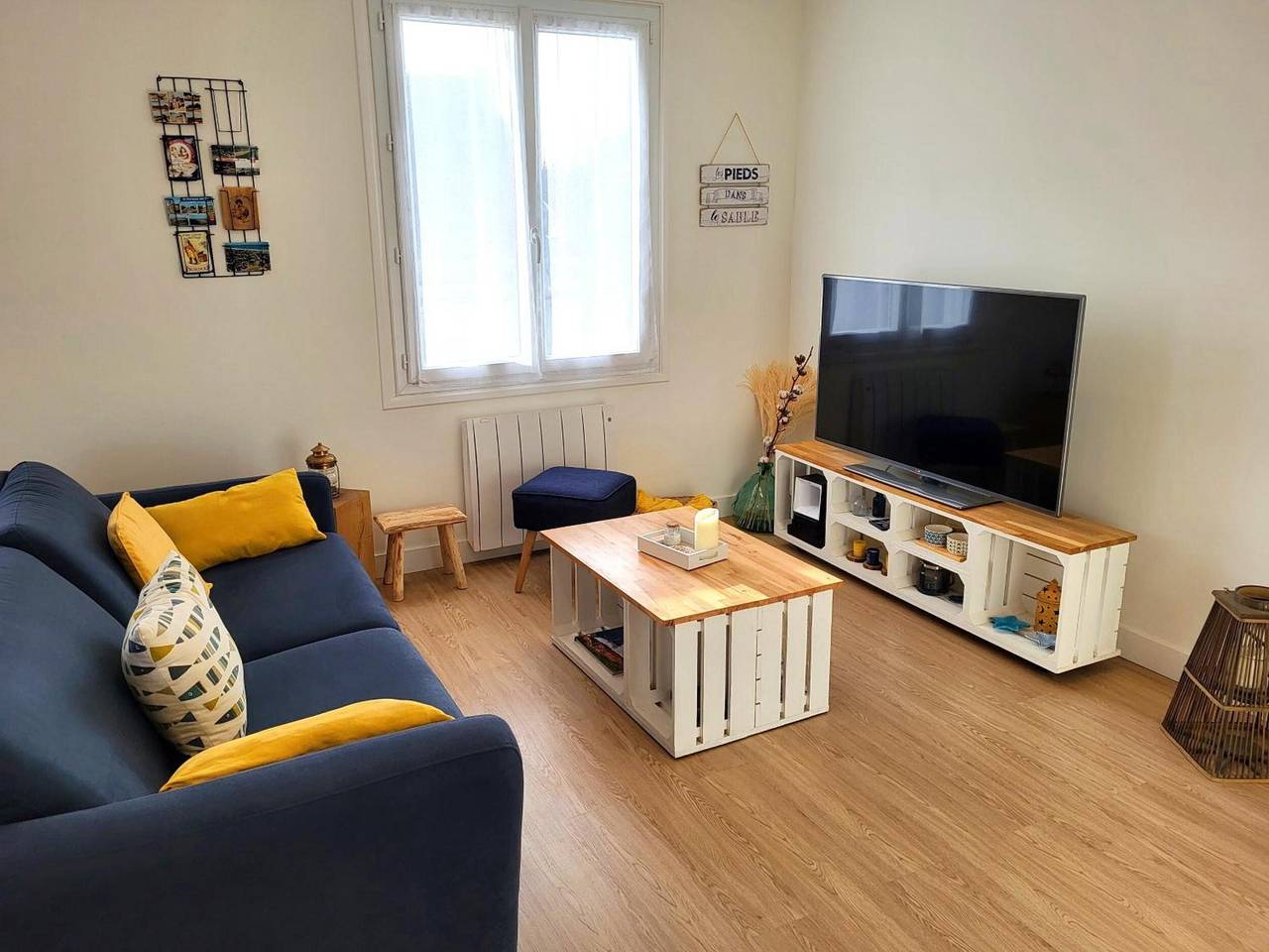 Maison de vacances « La Villa Kikifil, Bord de Mer » avec terrasse, jardin privés et Wi-Fi in Saint-Germain-sur-Ay, Région de Coutances