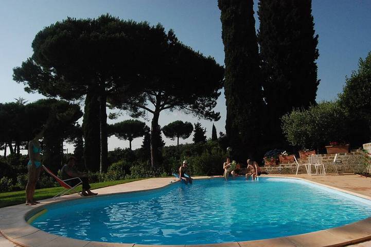 Ferienwohnung für 8 Personen, mit Pool und Balkon - 1