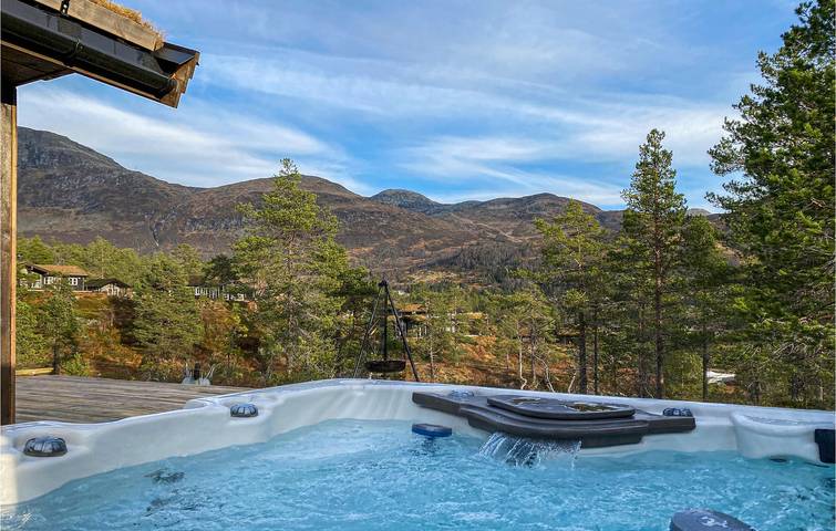 Ferienhaus für 8 Personen mit Ausblick in Stryn