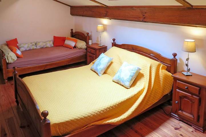 Location de vacances pour 5 personnes, avec jardin ainsi que piscine et jacuzzi, animaux acceptés à Blanquefort-sur-Briolance - 4