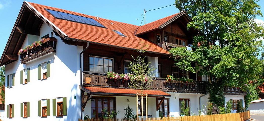 Ferienwohnung für 6 Personen, mit Balkon und Garten in Prem