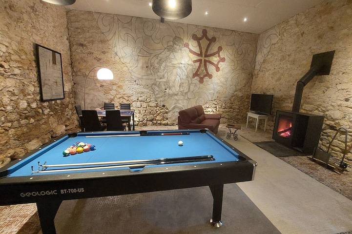 Location de vacances pour 15 personnes, avec jardin à Saint-André-de-Roquelongue