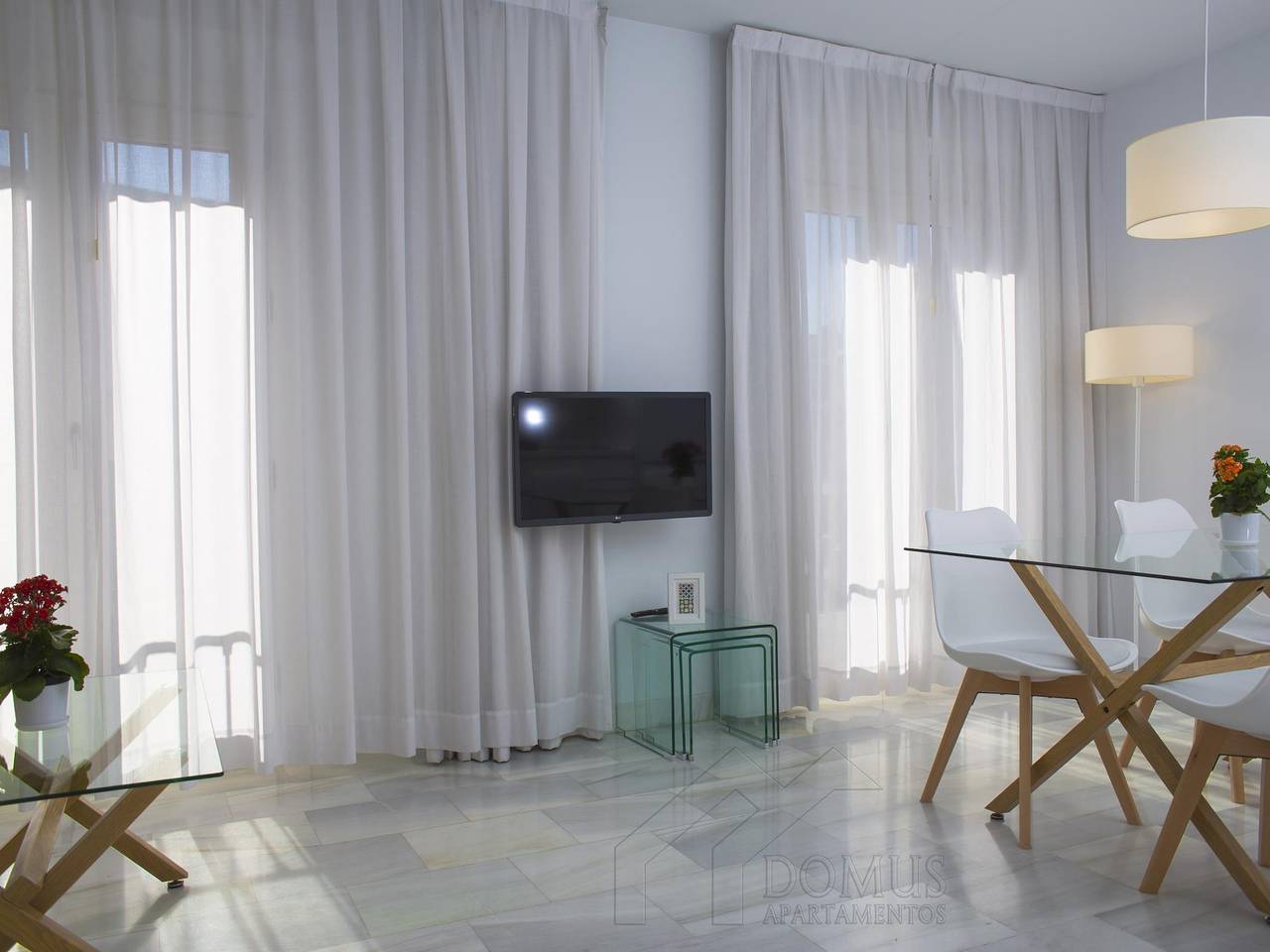 Apartamento vacacional entero, Céntrico, con parking gratis. Apartamento moderno y espacioso. in Centro-Sagrario, Granada