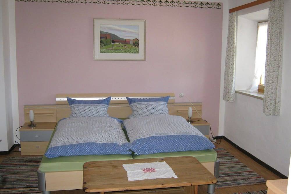 Ganze Wohnung, Ferienwohnung für 2-6 Personen, 70 qm, 2 Schlafzimmer, gr. Südbalkon in Breitbrunn am Chiemsee, Chiemsee
