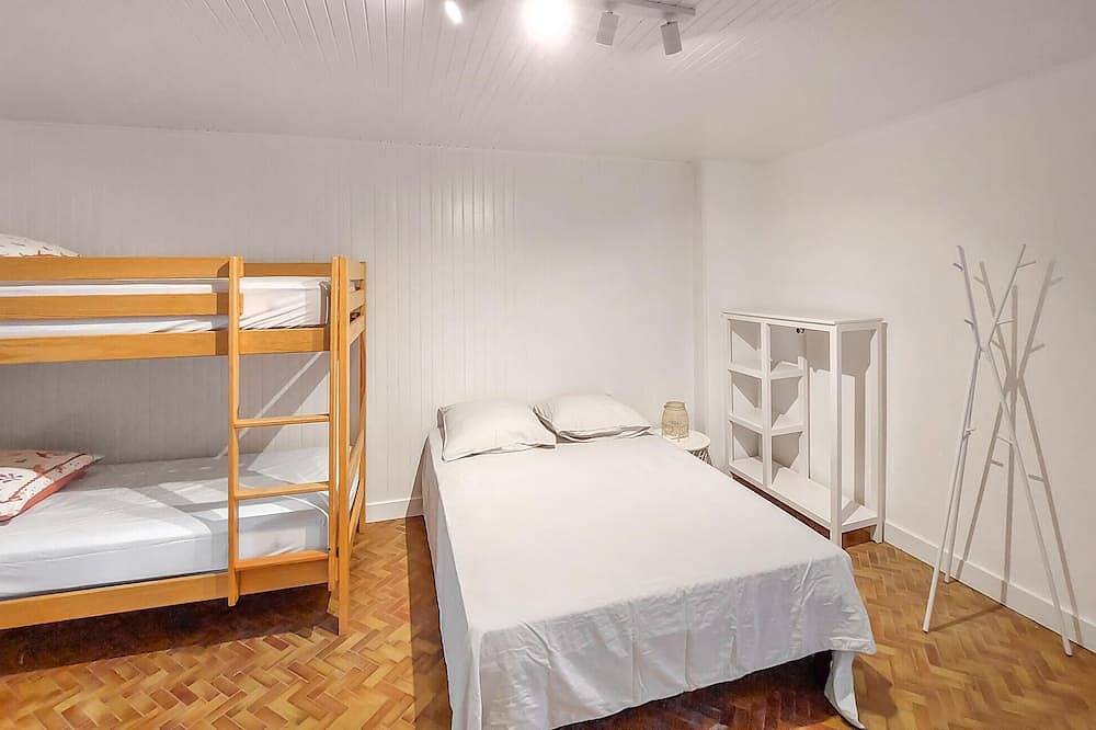Gorgeous home in Lege-Cap-Ferret with Wifi in Lège-Cap-Ferret, Région d'Arcachon