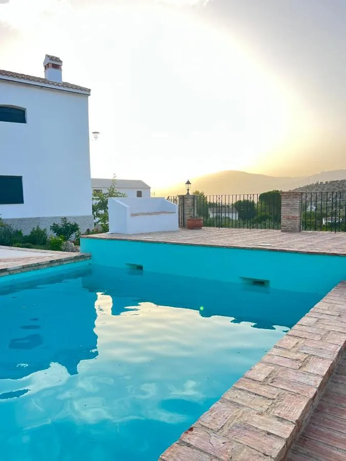 Ferienhaus für 14 Personen, mit Ausblick und Garten sowie Pool - 1