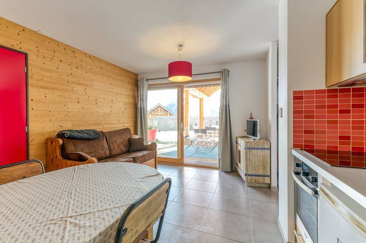 Appartement entier, Appartement "L'escargot" avec vue sur les montagnes, terrasse privée et Wi-Fi in Saint-Jean-d'Arves, Région de Saint-Jean-de-Maurienne