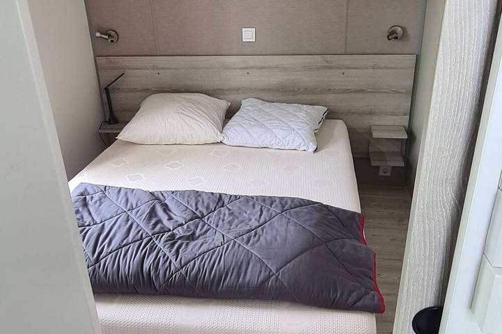 Mobil home pour 6 personnes, avec terrasse et piscine à Litteau - 2