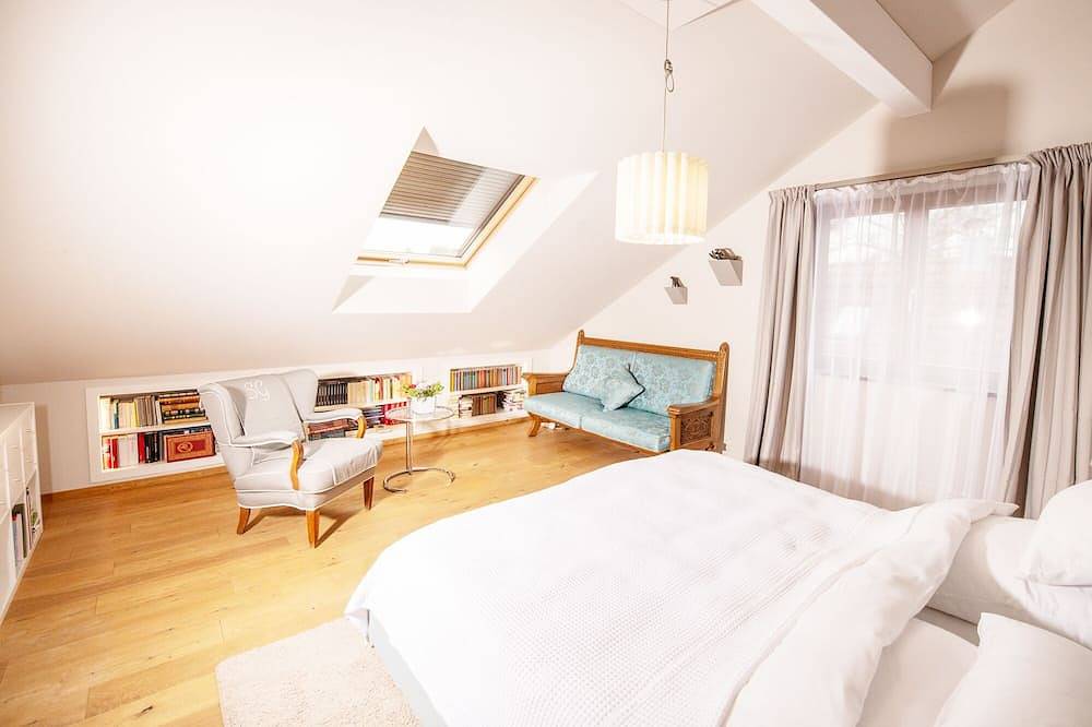 Ganze Wohnung, Ferienwohnung am Starnberger See (Ostufer/Münsing/Ammerland) 3 Schlafzimmer in Ammerland (Münsing), Münsing