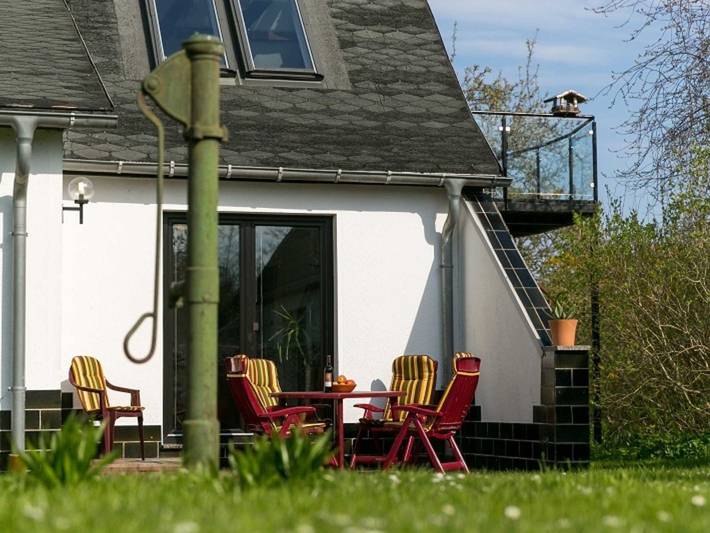 Hütte für 7 Personen, mit Terrasse und Garten, kinderfreundlich auf Rügen - 3