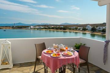Chambre d’hôte pour 3 personnes, avec balcon/terrasse, adapté aux familles dans Náoussa