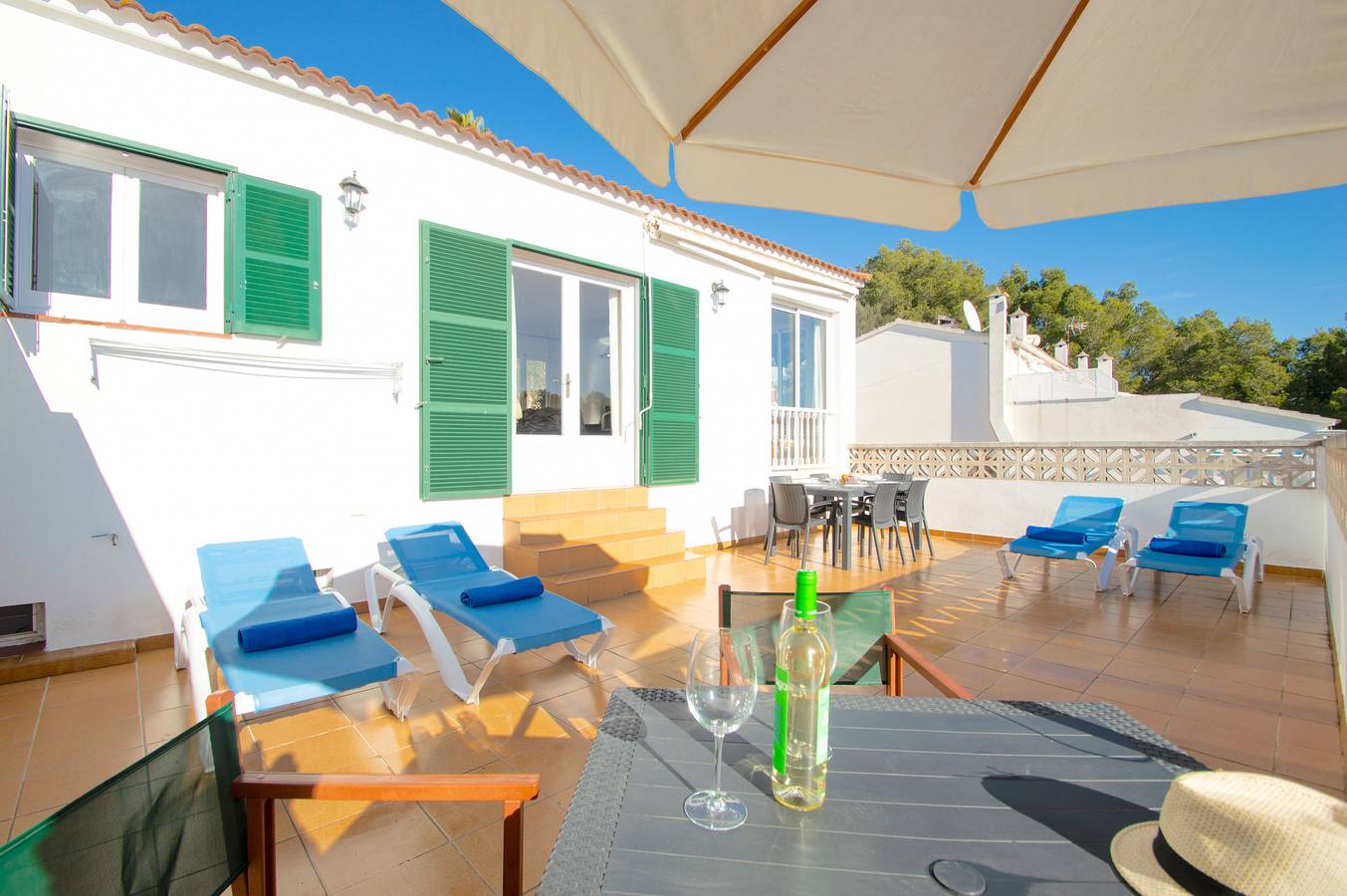 Geheel appartement, Vakantieappartement voor 6 personen met terras in Serpentona, Ciutadella