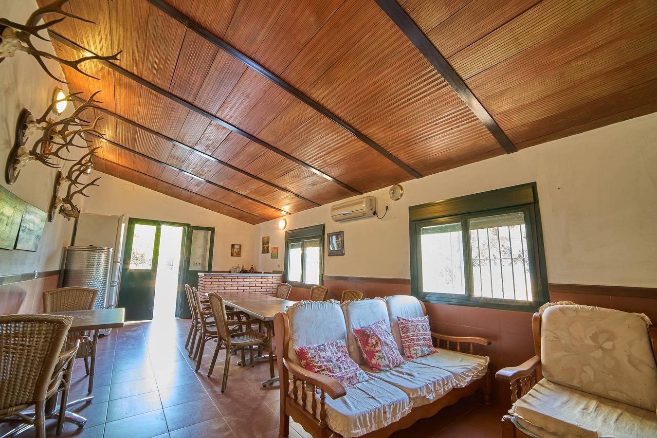 Casa de vacaciones 'Huerta del Sol' con piscina privada, balcón y aire acondicionado in Aracena, Sierra de Aracena y Picos de Aroche