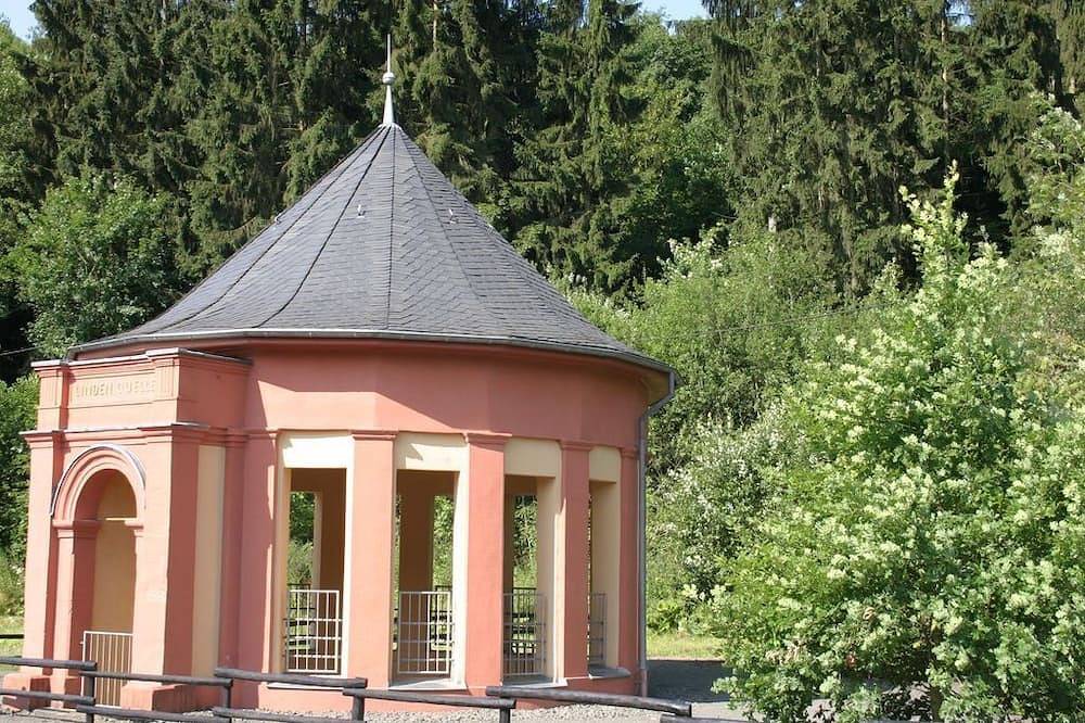 Hotel Zur Krone - Doppelzimmer Dusche/Wc in Birresborn, Vulkaneifel