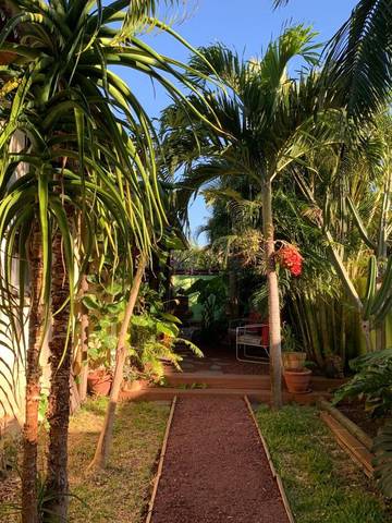 Gîte pour 2 personnes, avec vue et jardin à L'Étang-Salé