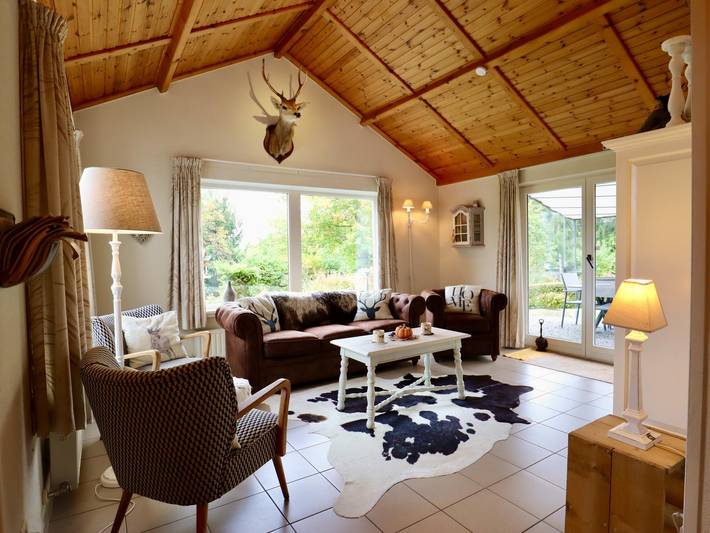 Location de vacances pour 6 personnes, avec terrasse et jardin à Rendeux - 2