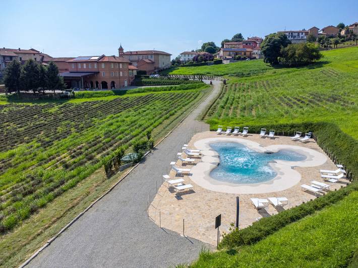 Ferienhaus für 35 Personen, mit Terrasse und Ausblick sowie Garten im Piemont - 2