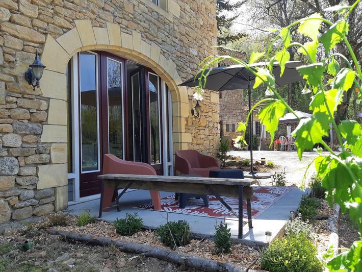 Gîte pour 2 personnes, avec piscine, animaux acceptés à Montcabrier