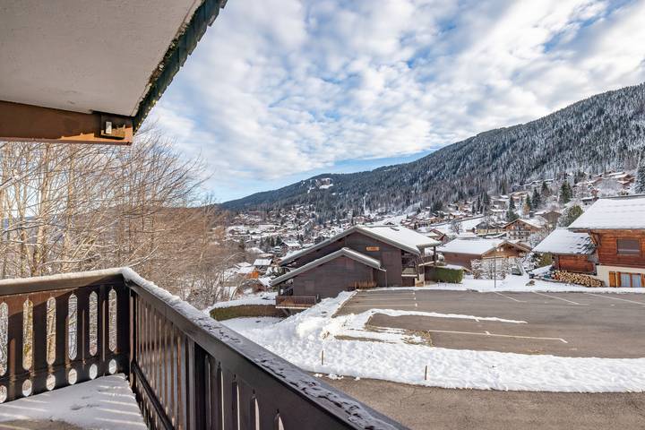 Gîte pour 5 personnes, avec balcon dans Les Carroz - 2