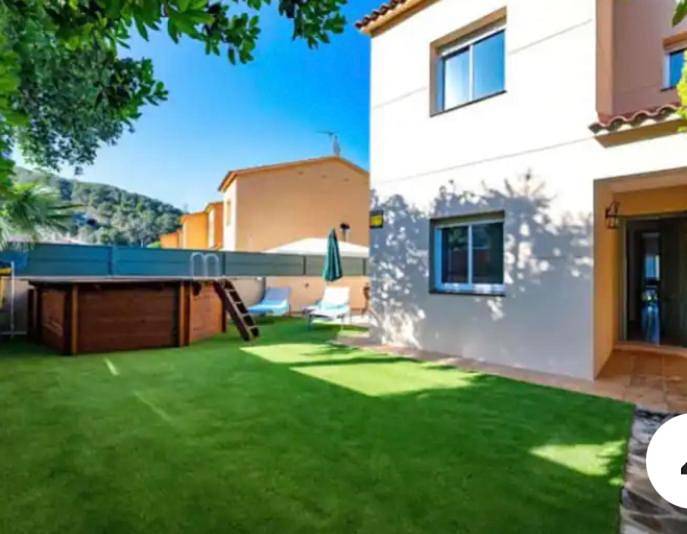 Casa de vacaciones para 6 personas, con piscina además de jardín y vistas, Se admiten mascotas - 1