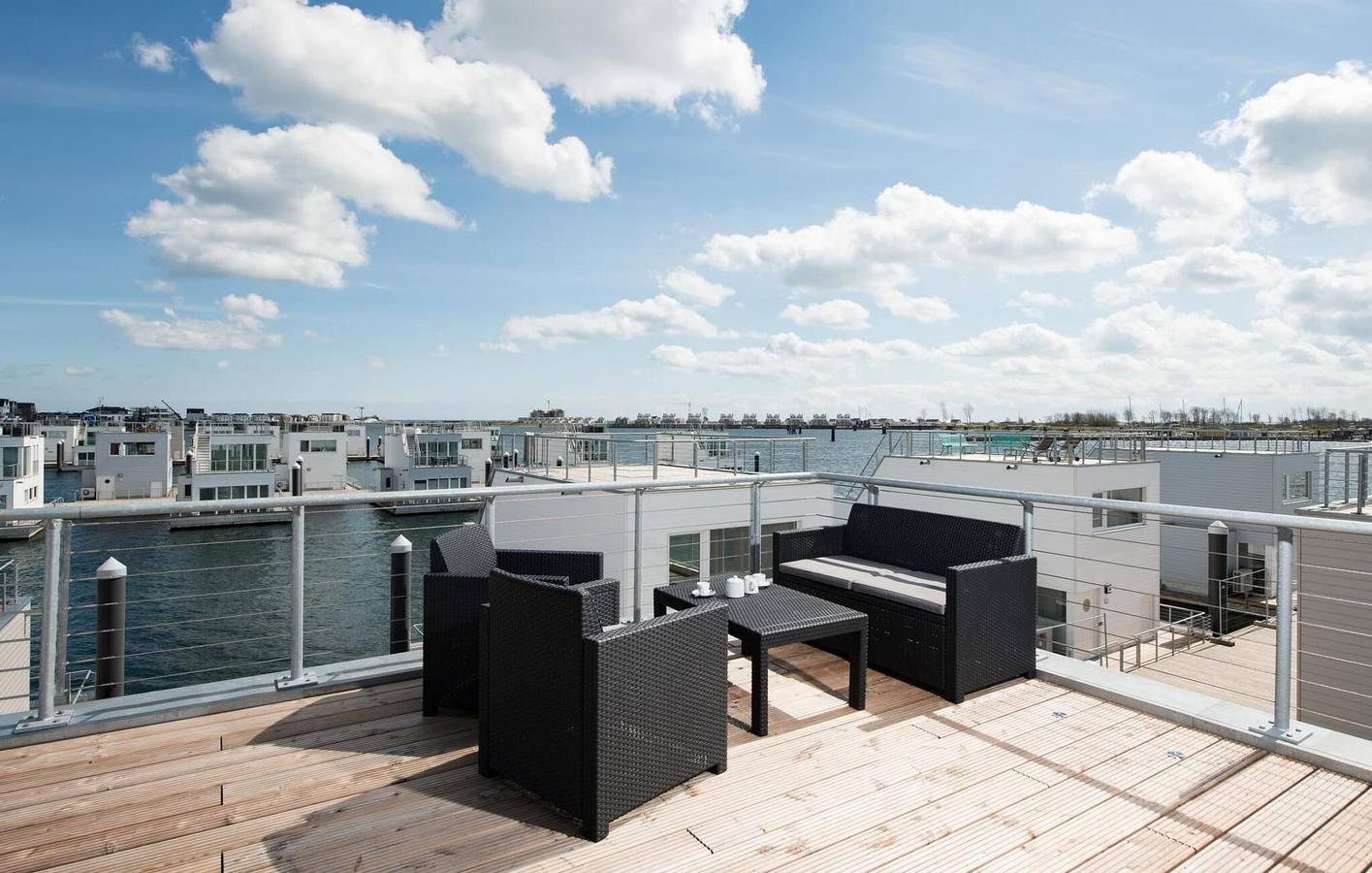 Apartment mit Meerblick, Terrasse und Parkplatz, 1000m vom Strand entfernt in Olpenitz, Kappeln