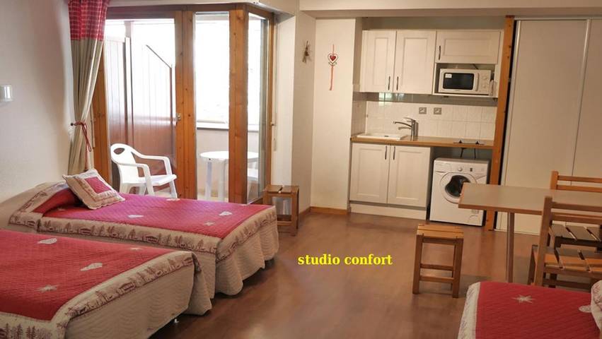 Chalet pour 2 personnes, avec vue et balcon à Brides-les-Bains - 2