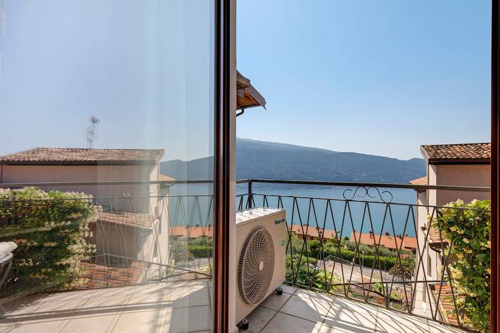 Ferienwohnung für 4 Personen, mit Balkon und Seeblick, mit Haustier in Tignale - 4