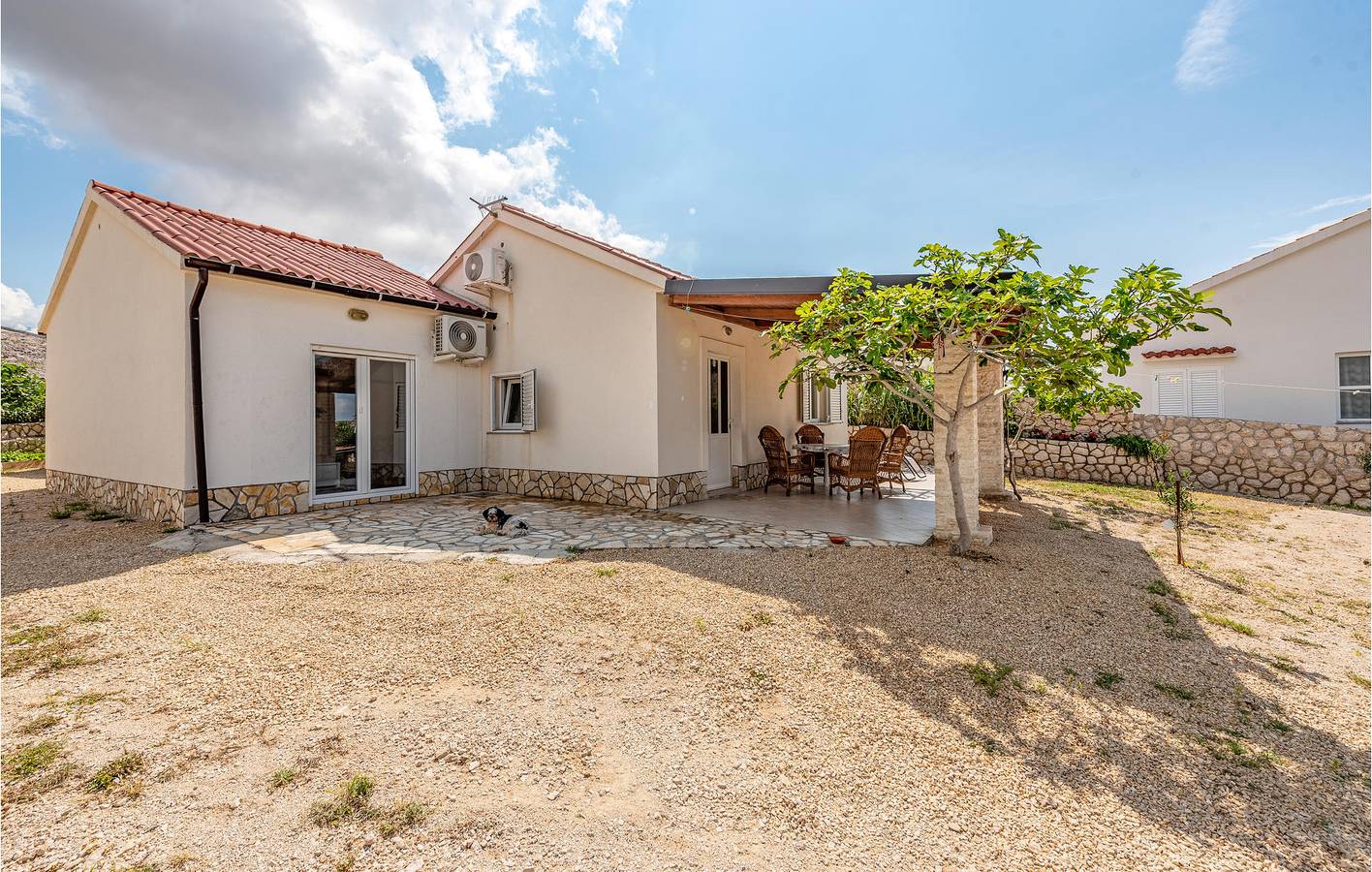 Casa de vacaciones para 6 personas con terraza in Kustići, Pag