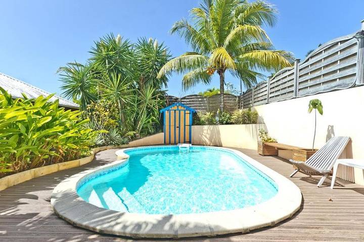 Maison de vacances pour 4 personnes, avec vue ainsi que piscine et jardin