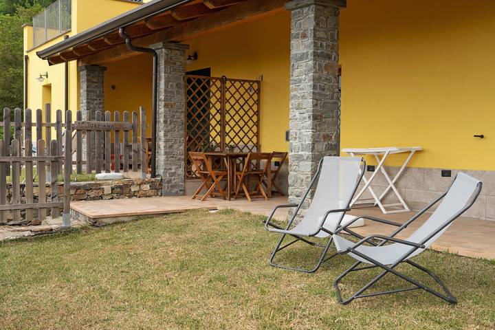 Ferienwohnung für 4 Personen, mit Garten in Ligurien