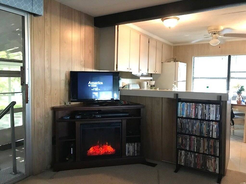 Neue Auflistung! Charming Waterfront-Carport, Zugang zum Lake O, überdachter Bootsanlegeplatz in Lake Okeechobee