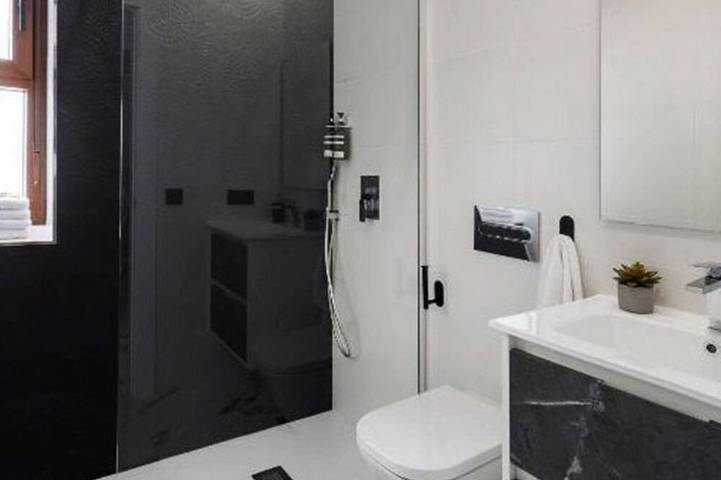 Ganze Wohnung, Beautiful suite to enjoy as a couple or group in the mountains of Andújar. in Andújar, Jaén Provinz