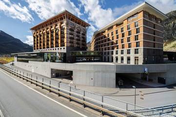 Hôtel pour 2 personnes, avec bassin pour enfant et terrasse ainsi que piscine et sauna à Andermatt