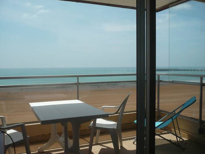 Estudio entero, Estudio frente al mar con balcón, cerca del centro in Les Sables-d'Olonne, Vandea