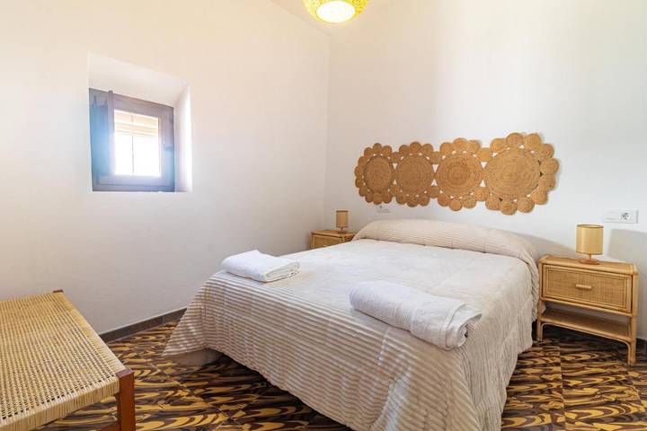 Casa rural para 13 personas, con Balcón y Terraza además de Piscina y Vistas en Laroles - 4