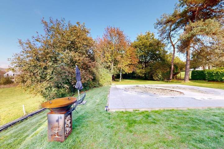 Location de vacances pour 4 personnes, avec terrasse ainsi que piscine et jardin, animaux acceptés à Ferrières (Liège) - 3