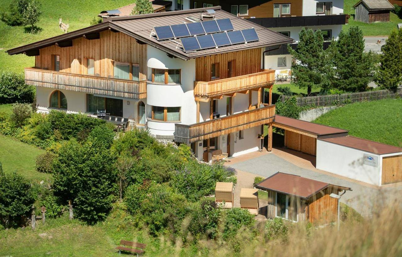 Six- Bedroom Chalet in Lechtal Alps, Berwang