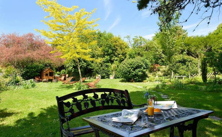 Hôtel pour 4 personnes, avec jardin ainsi que sauna et piscine à Chitenay - 3