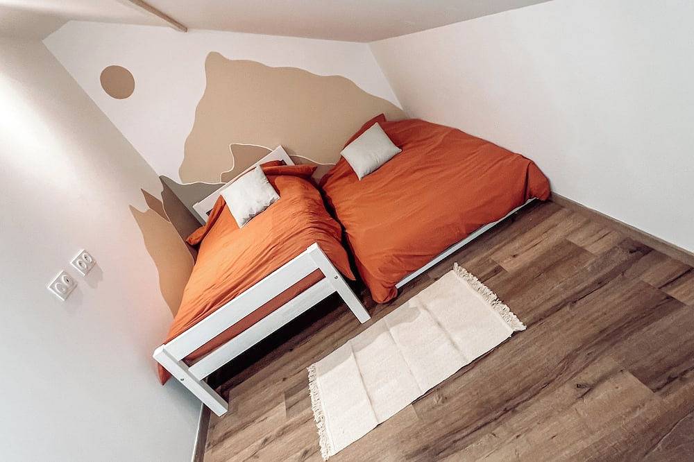 New Duplex Hyper Centre Avec Piscine in Bergerac, Périgord Pourpre