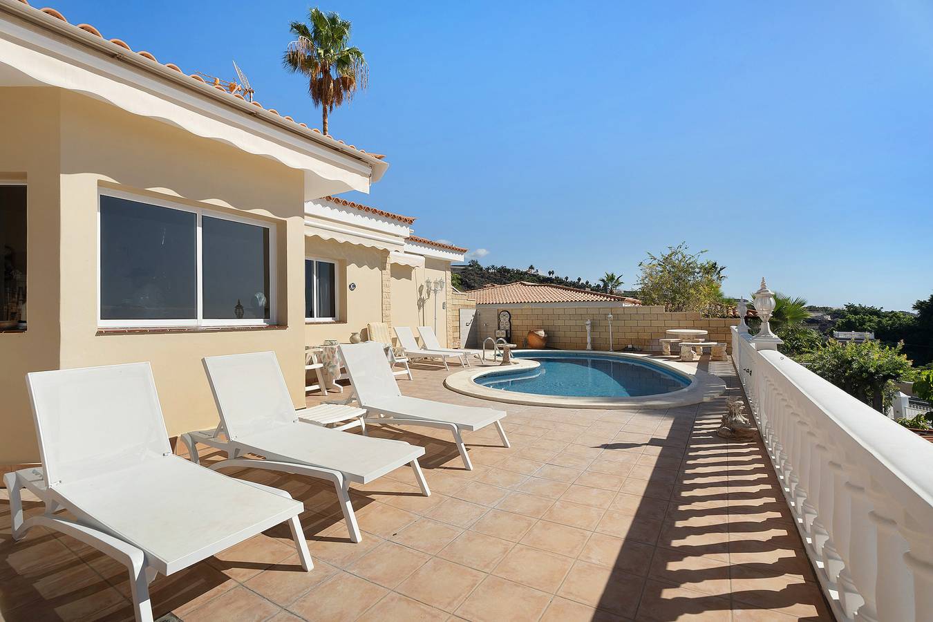 Vacation Home 'House Carla Pool Private' with Sea View, Heated Pool & Wi-Fi in Santiago del Teide, South Tenerife