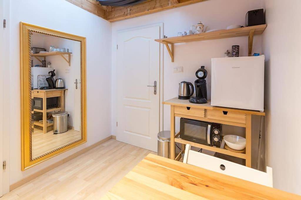 Ganze Wohnung, One-Bedroom Apartment in Phantasialand, Brühl