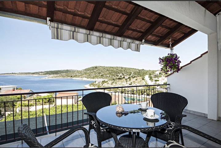 Apartament wakacyjny dla 4 osób, z balkon/ taras w Kanica