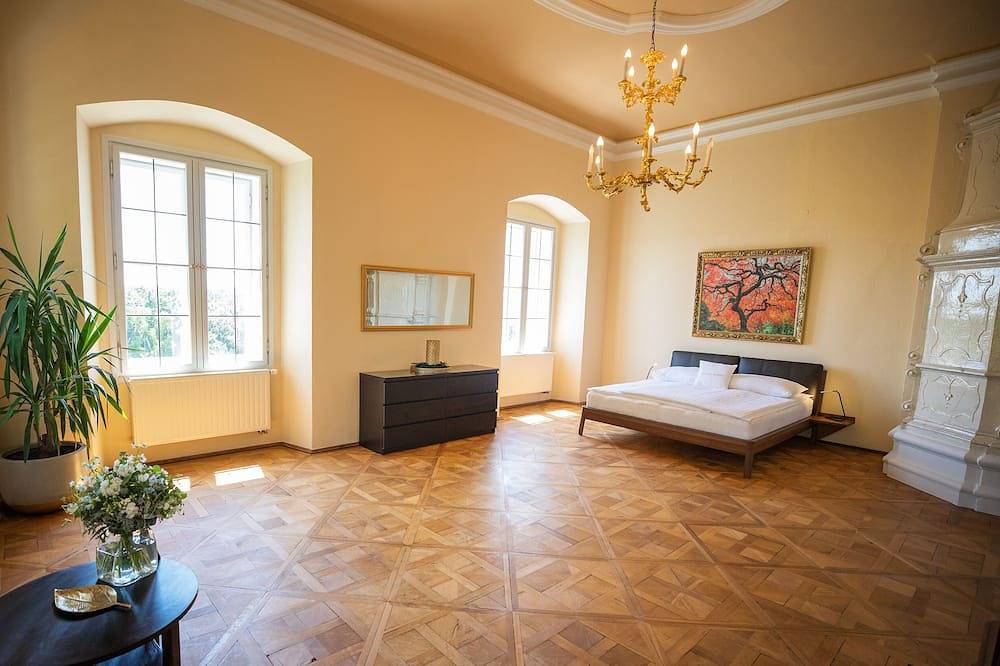 Ganze Wohnung, Exklusive Schloss Wohnung - 170m² purer Luxus - Nähe Bad Blumau & Loipersdorf in Fürstenfeld, Steirerland