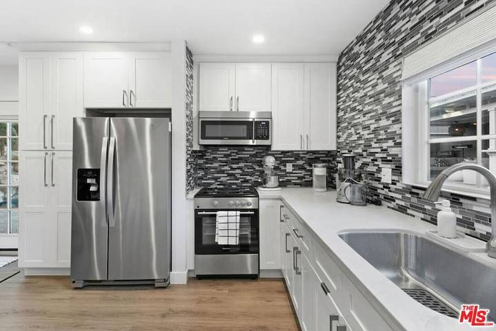 Maison d’hôte pour 2 personnes, avec jardin ainsi que jacuzzi et piscine à Los Angeles - 3