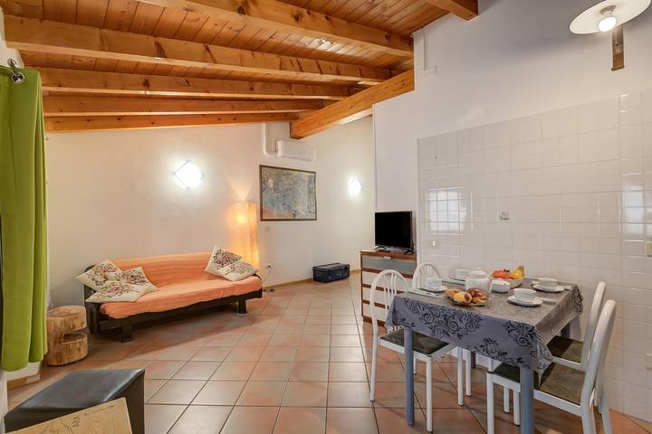 Ganze Wohnung, Casa Arx - Apt with Ac & Parking in Arco, Gardasee-Berge