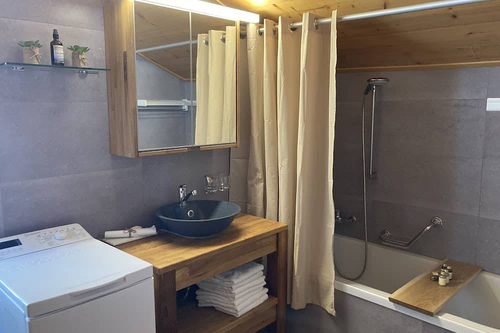 Luxus-Chalet mit Panoramablick im Lötschental, mit privatem Carport in Kippel, Brig - Goms & Umgebung