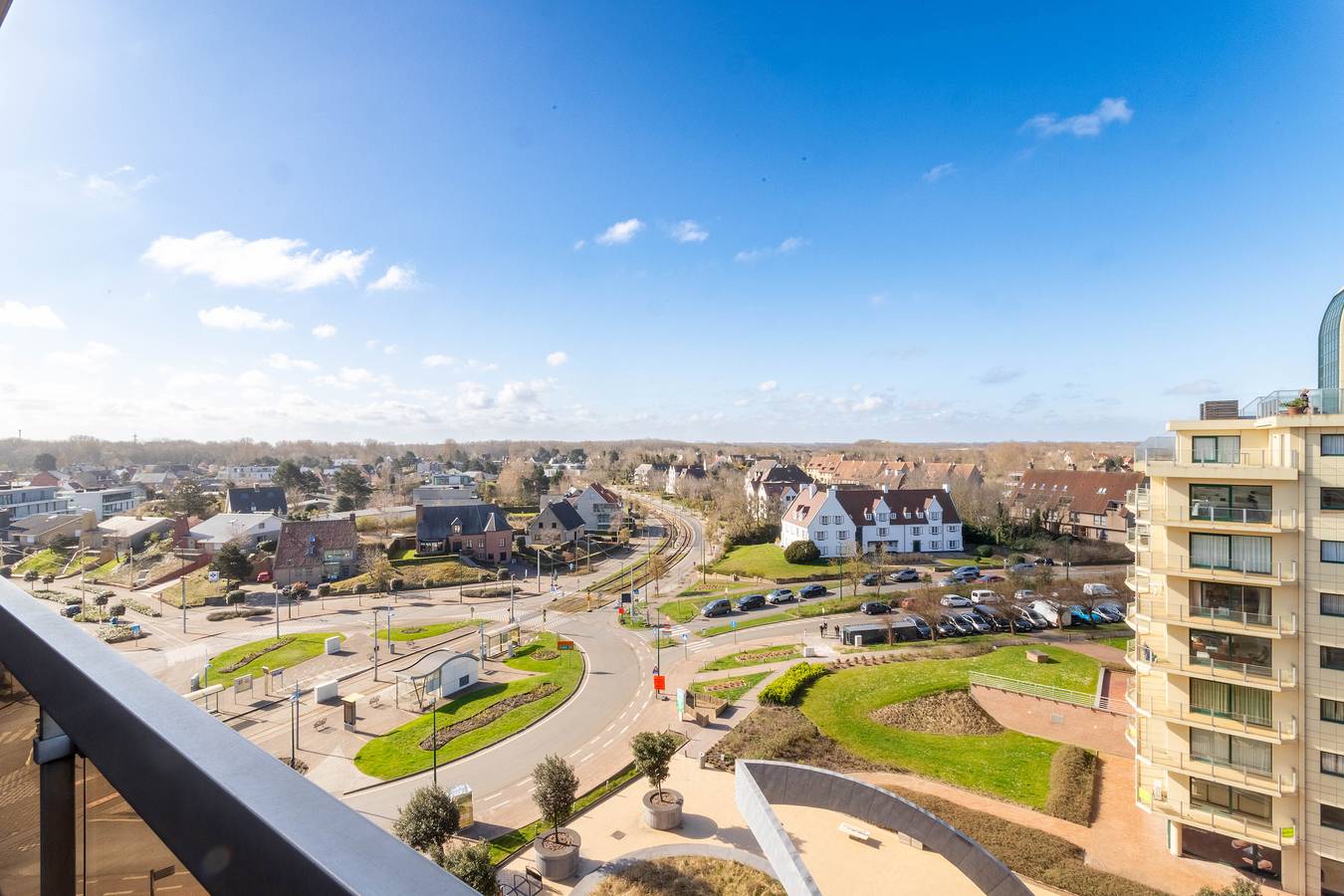 Geheel appartement, Immo Pinson Bv — 't Zand Ii A0802 Esplanade View in De Panne, Belgische Kust