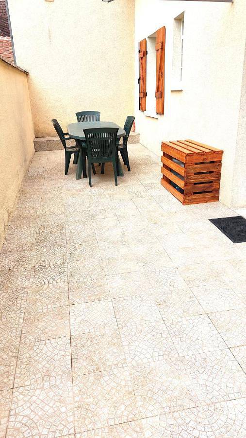 Gîte pour 4 personnes, avec terrasse dans Nogent-sur-Vernisson - 2